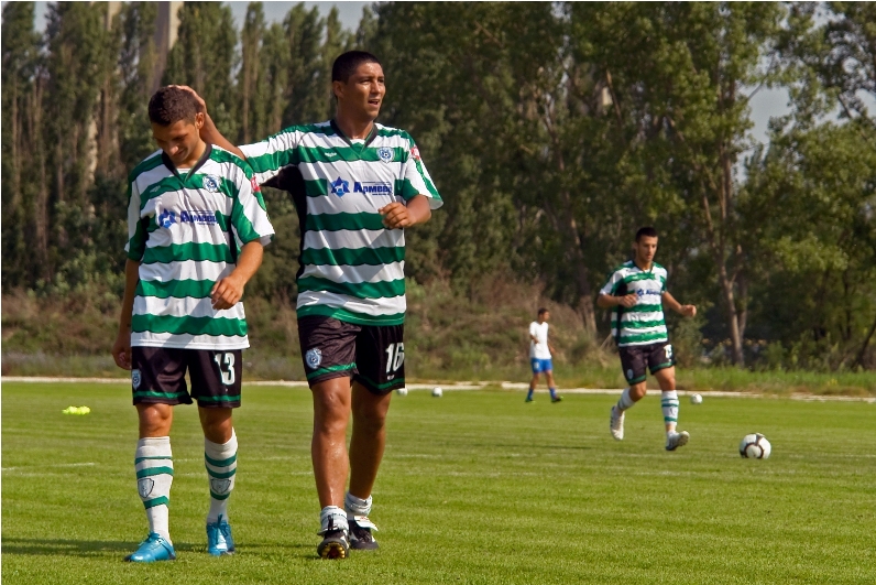 http://chernomorepfc.bg/bg/gallery/10-8-2010/DSC3876.jpg