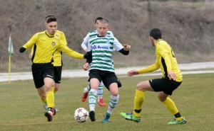 U17